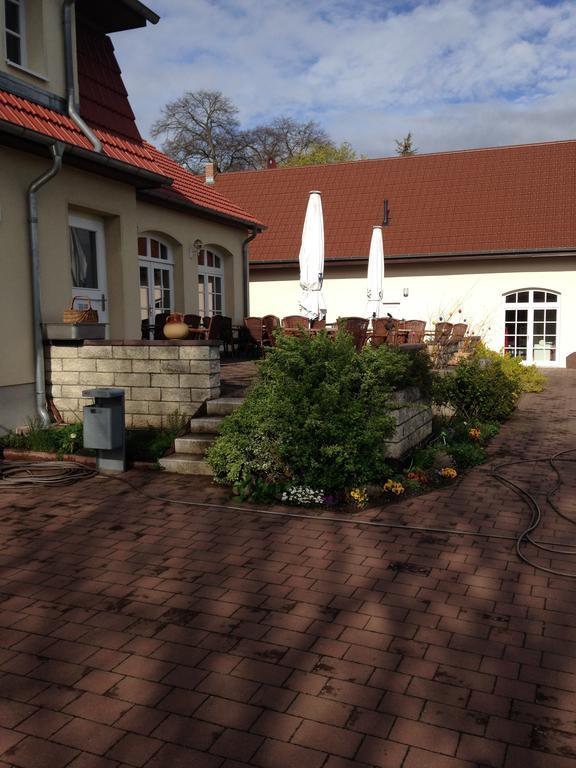 Landgasthaus Am Dolgensee Reichenwalde Exterior foto